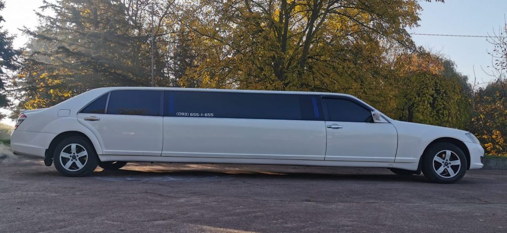 Лімузин Mercedes-Benz S-класс W-221