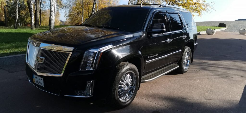 Джип Cadillac Escalade